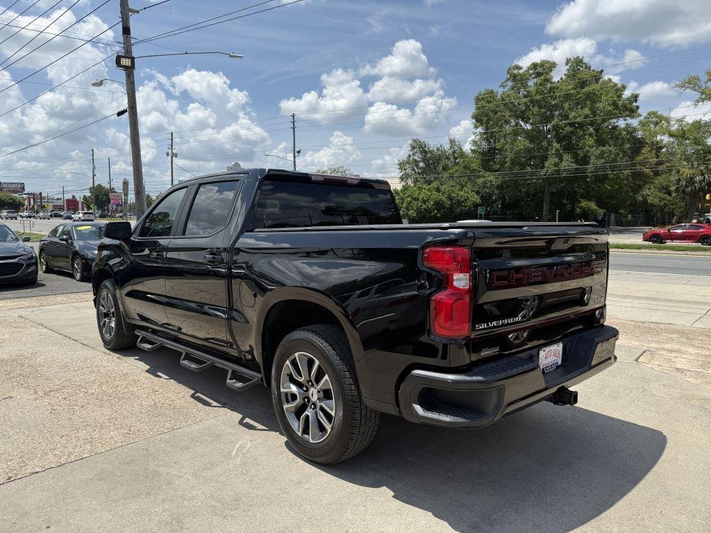 Chevrolet Silverado 1500  2021