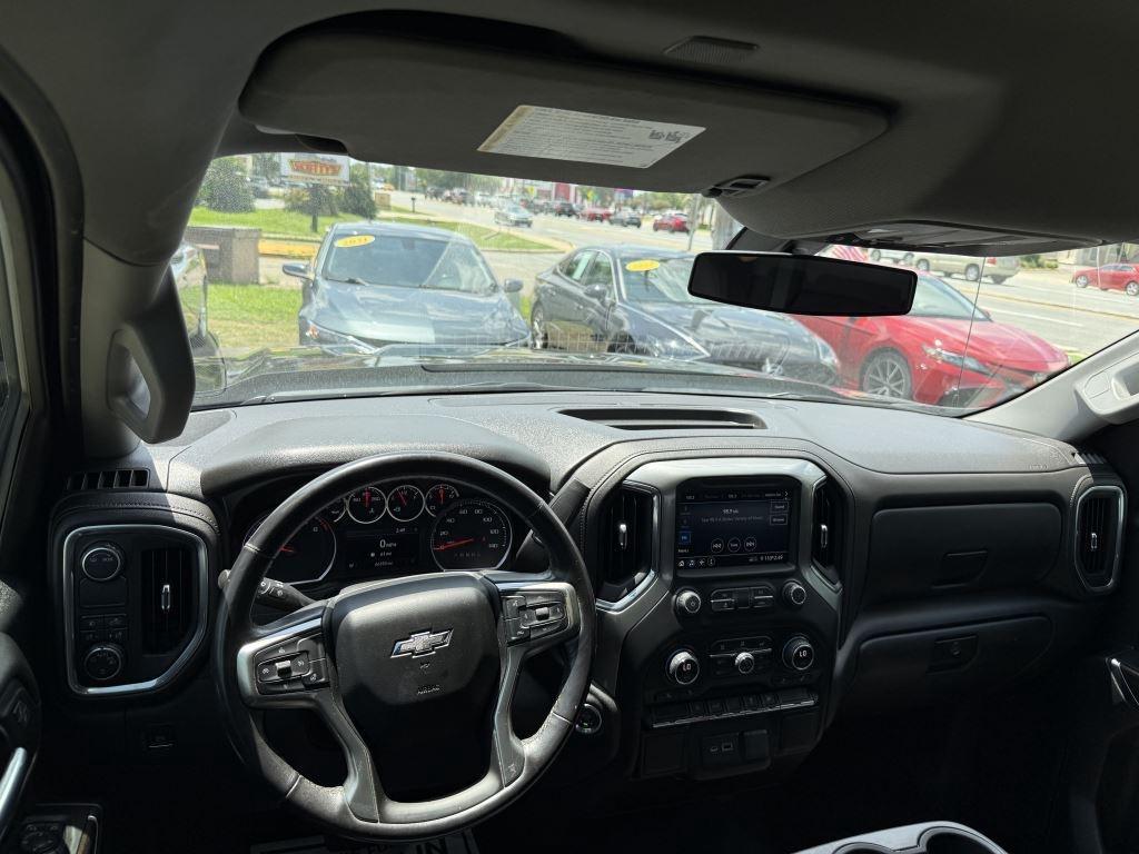 Chevrolet Silverado 1500  2021