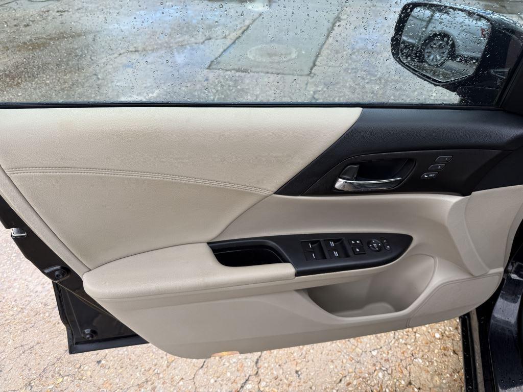 Honda Accord Sdn  2013