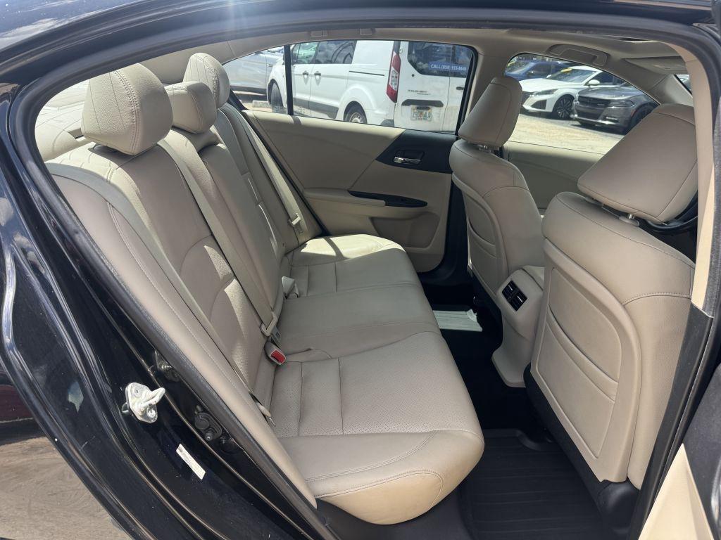 Honda Accord Sdn  2013