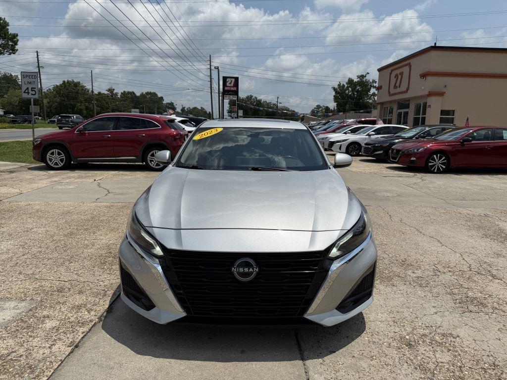 Nissan Altima  2023