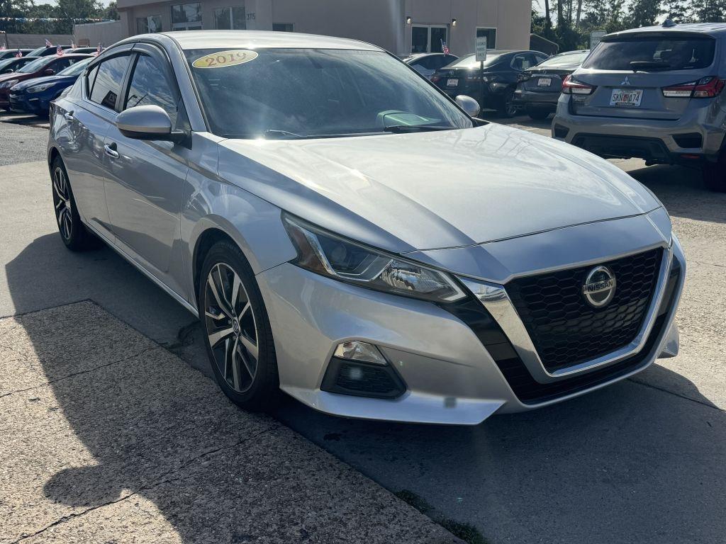Nissan Altima  2019