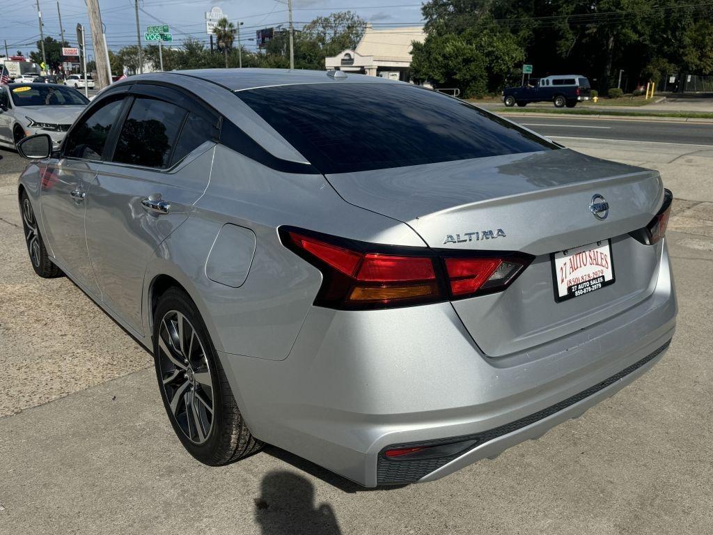 Nissan Altima  2019
