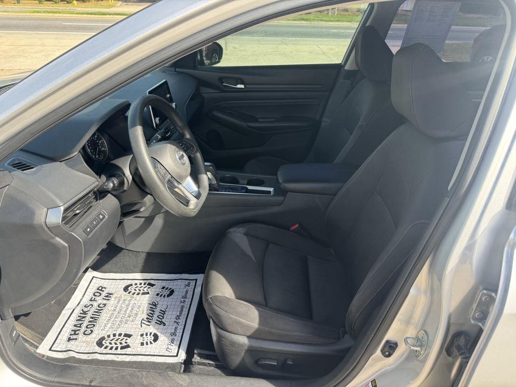 Nissan Altima  2019