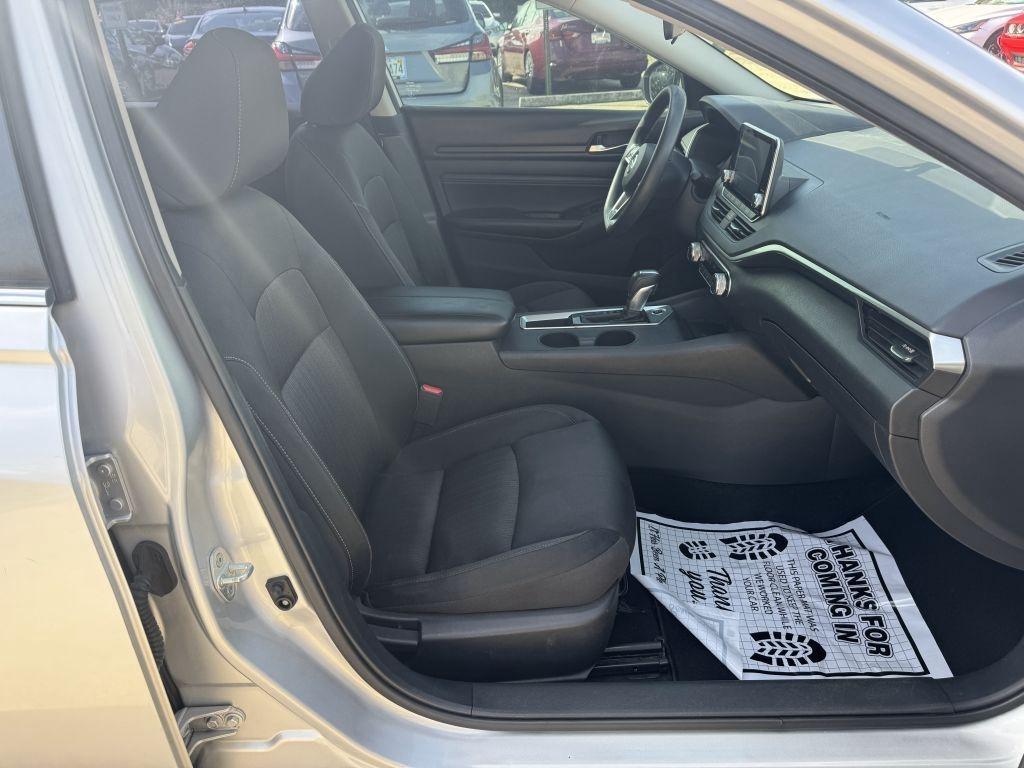 Nissan Altima  2019