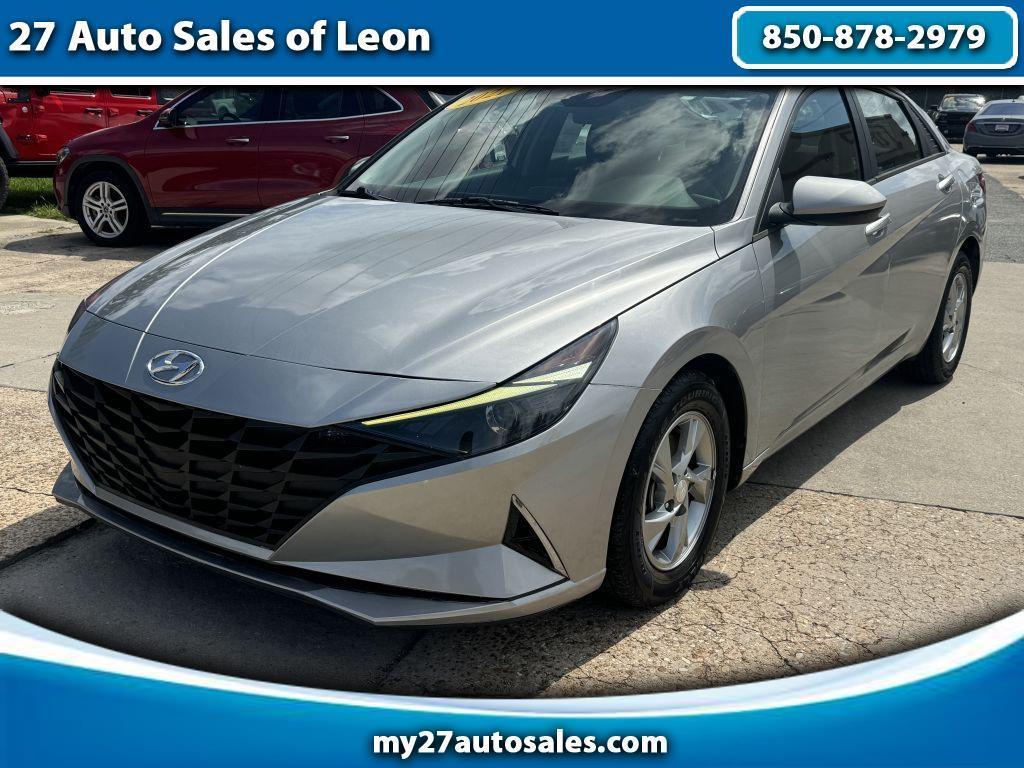 Hyundai Elantra  2021