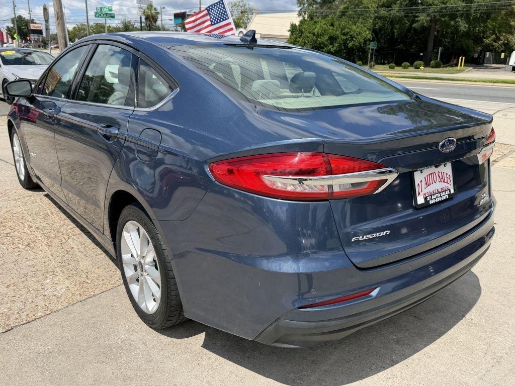 Ford Fusion Hybrid  2019