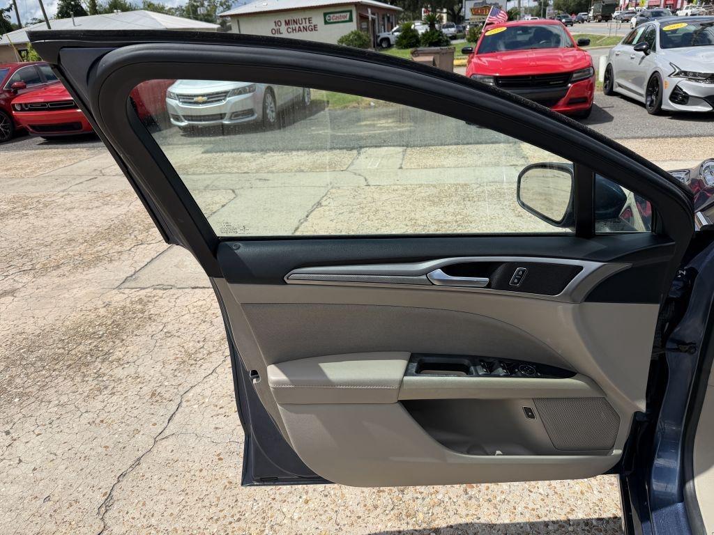Ford Fusion Hybrid  2019
