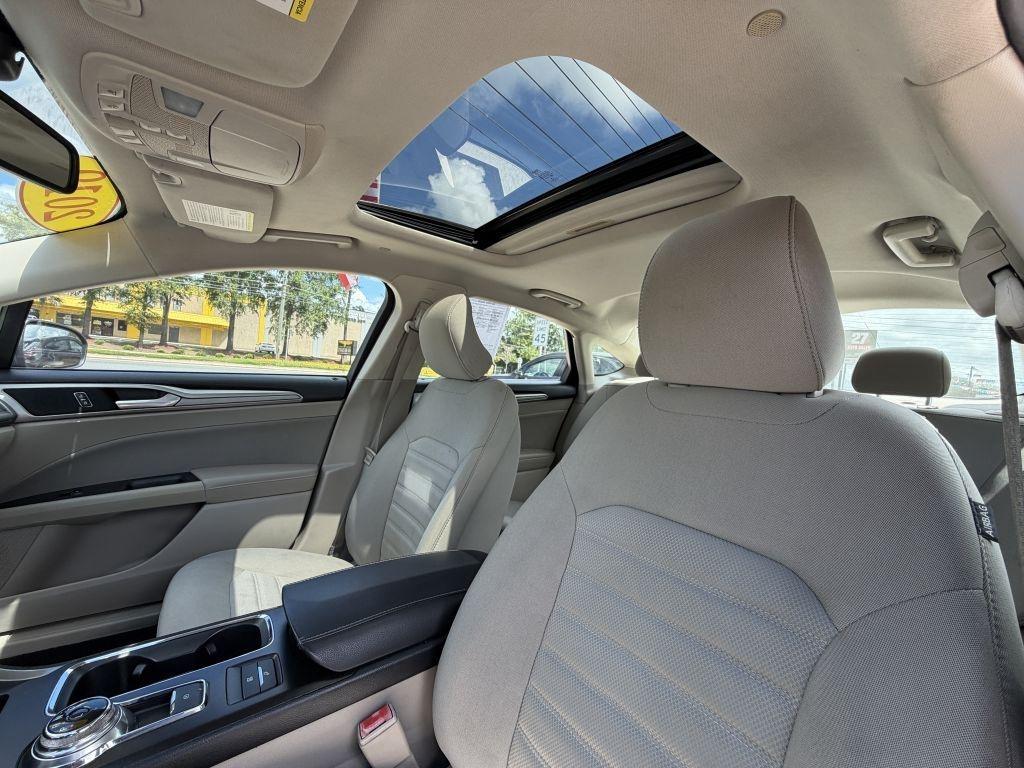Ford Fusion Hybrid  2019