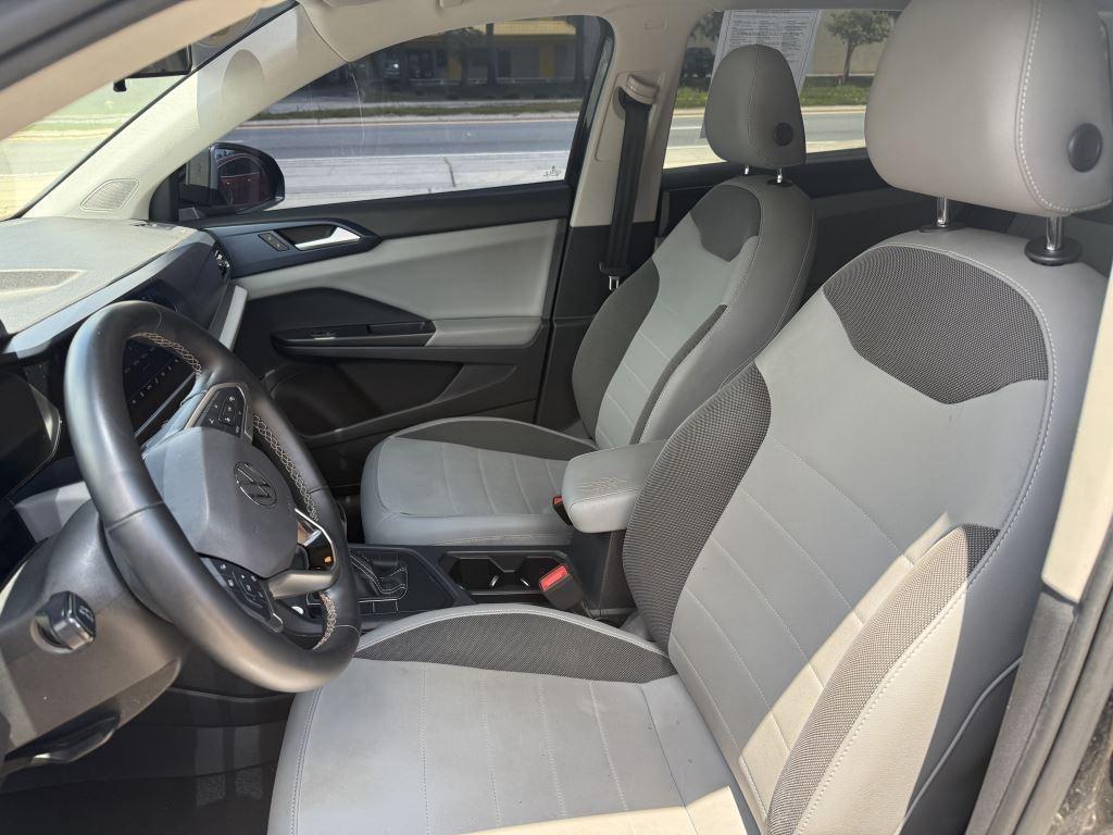 Volkswagen Taos  2022