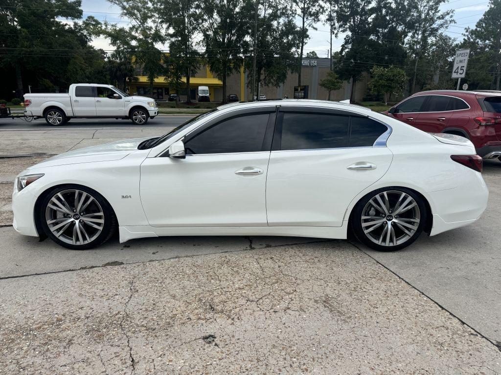 Infiniti Q50  2020
