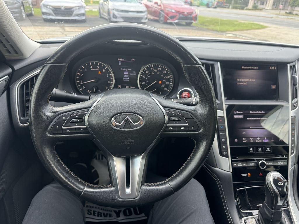 Infiniti Q50  2020