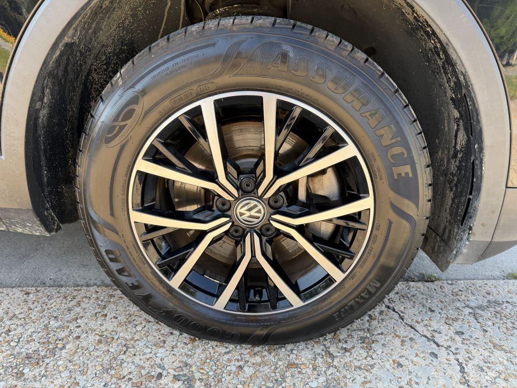Volkswagen Tiguan  2021