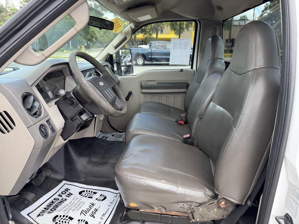 Ford Super Duty F-250 SRW  2010