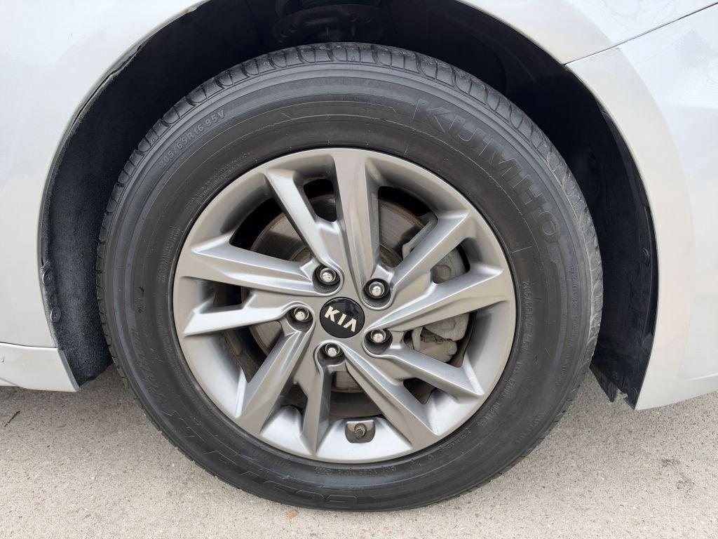 Kia Optima  2019