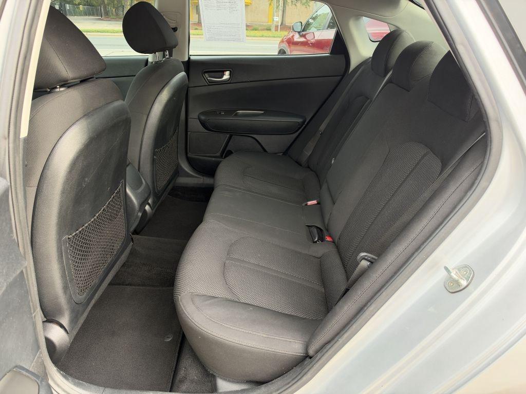 Kia Optima  2019