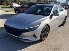 2022 Hyundai Elantra 