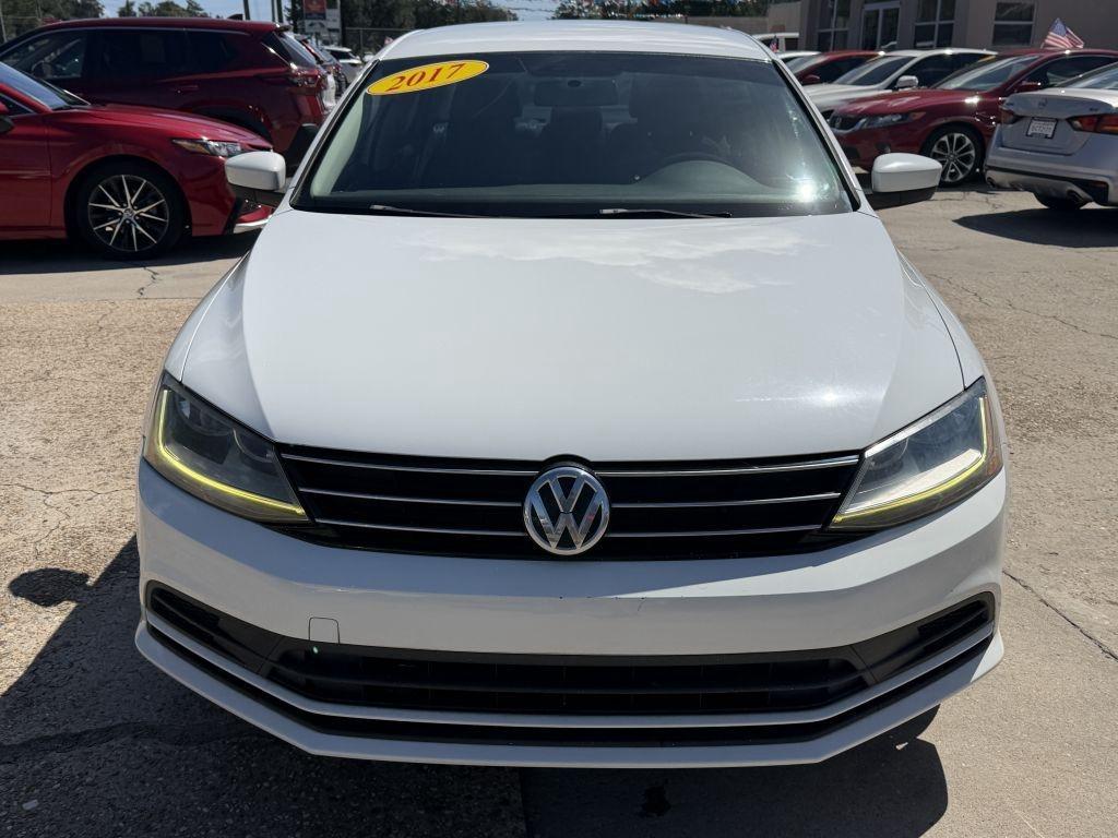 Volkswagen Jetta  2017