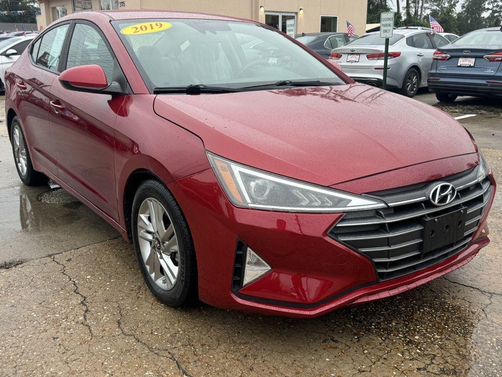 Hyundai Elantra  2019