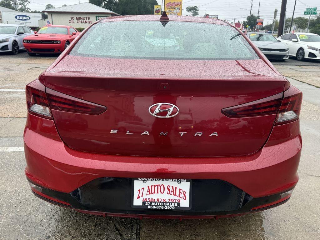 Hyundai Elantra  2019