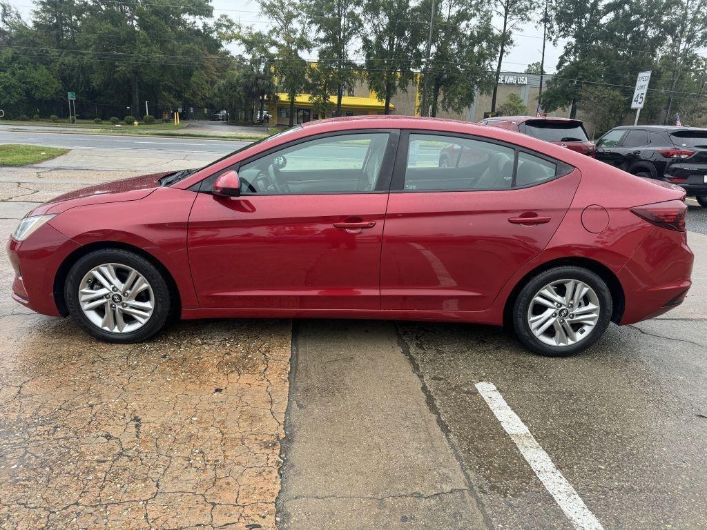Hyundai Elantra  2019