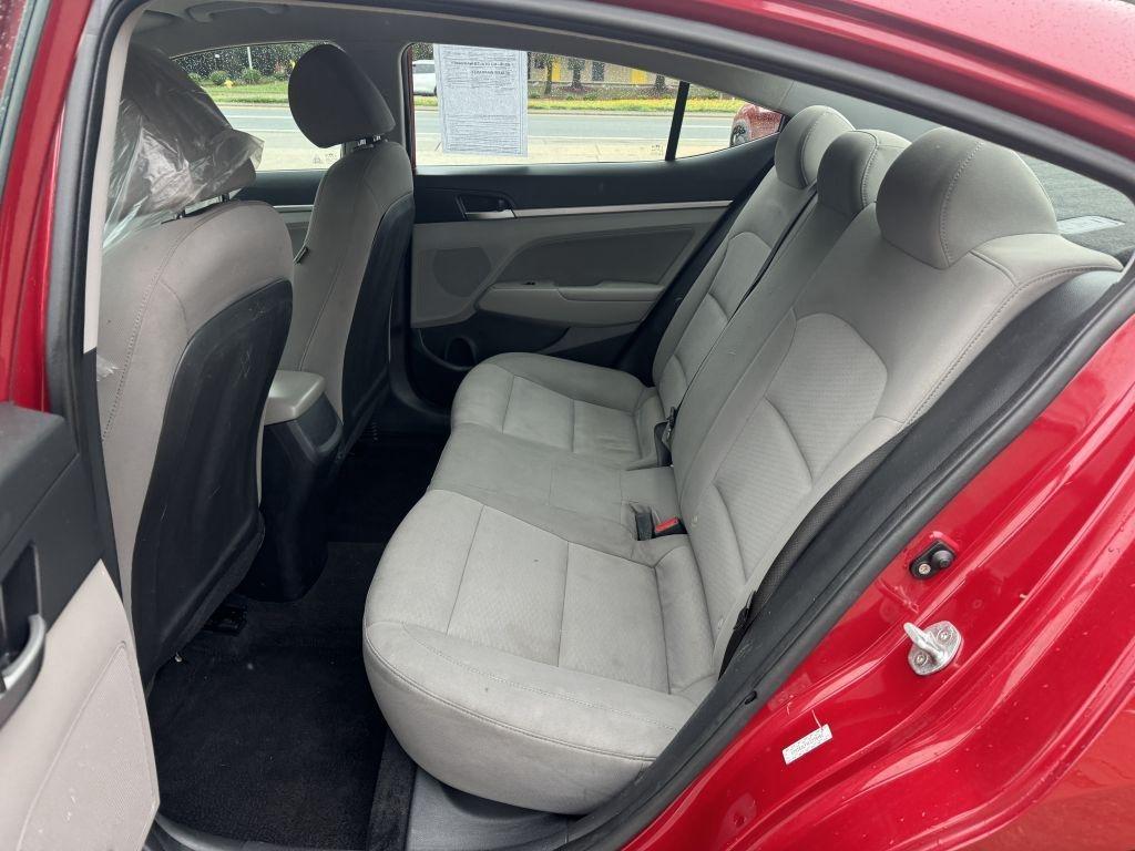 Hyundai Elantra  2019
