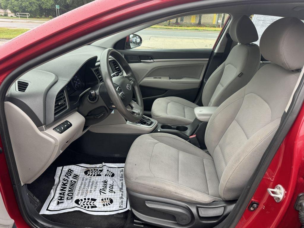 Hyundai Elantra  2019