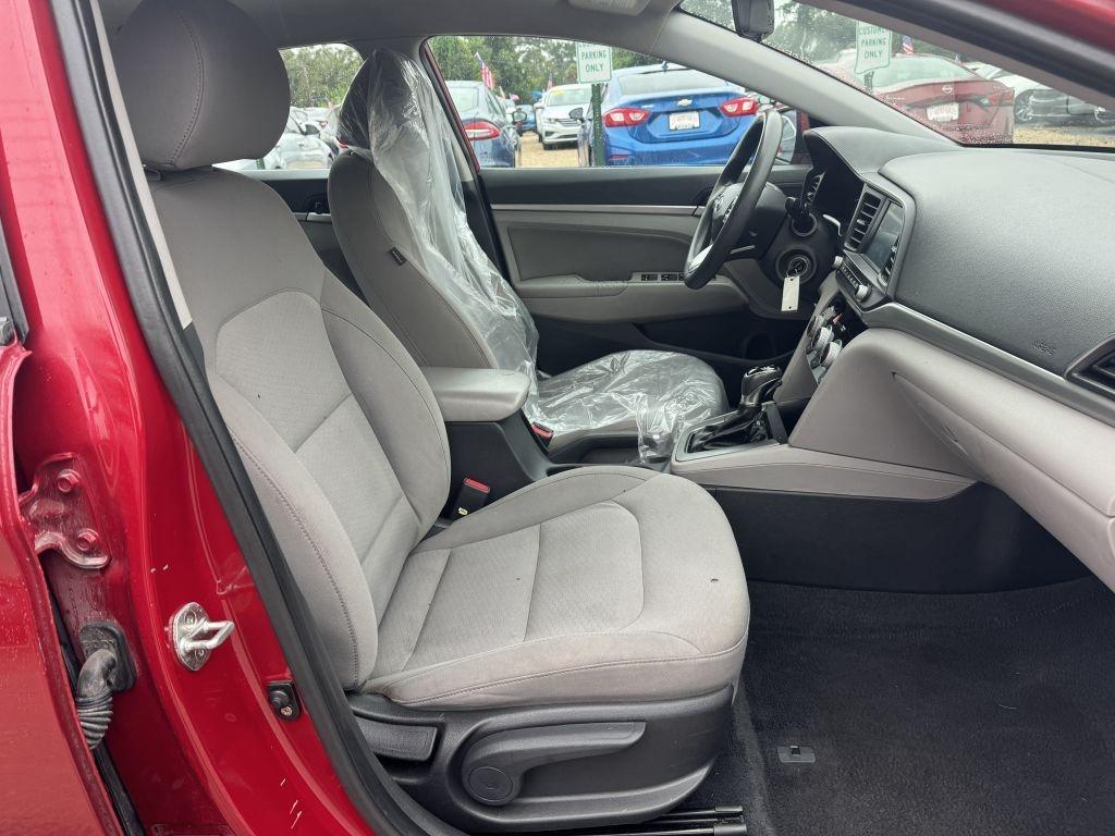 Hyundai Elantra  2019
