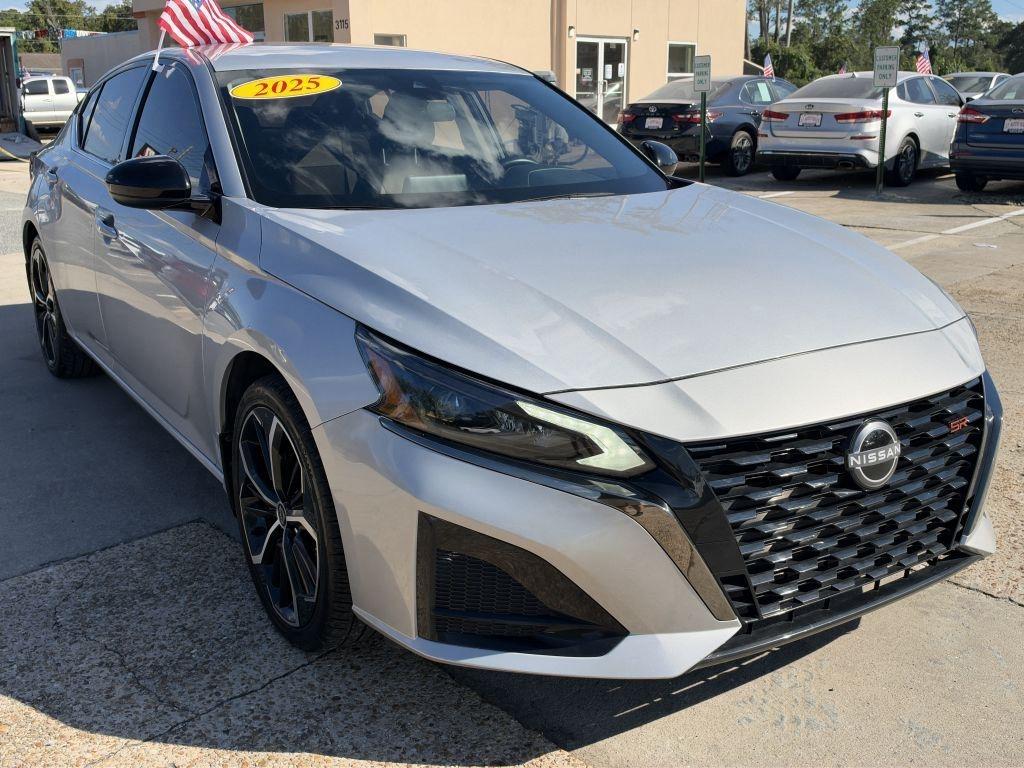 Nissan Altima  2025