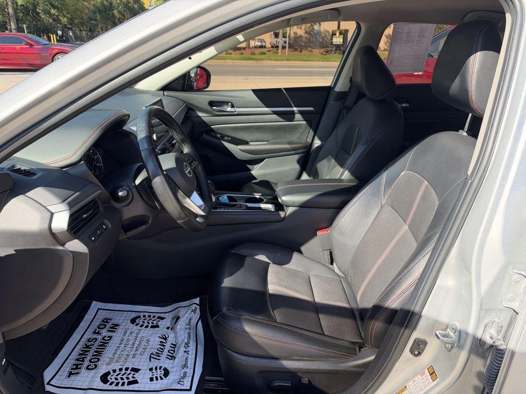 Nissan Altima  2025