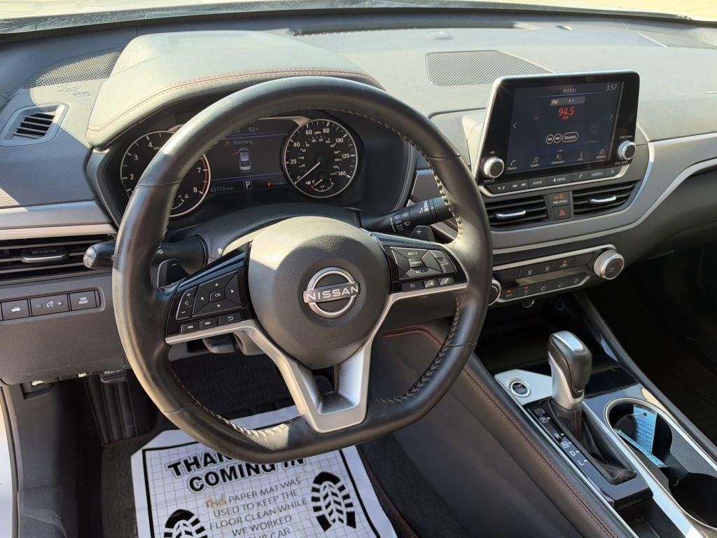Nissan Altima  2025