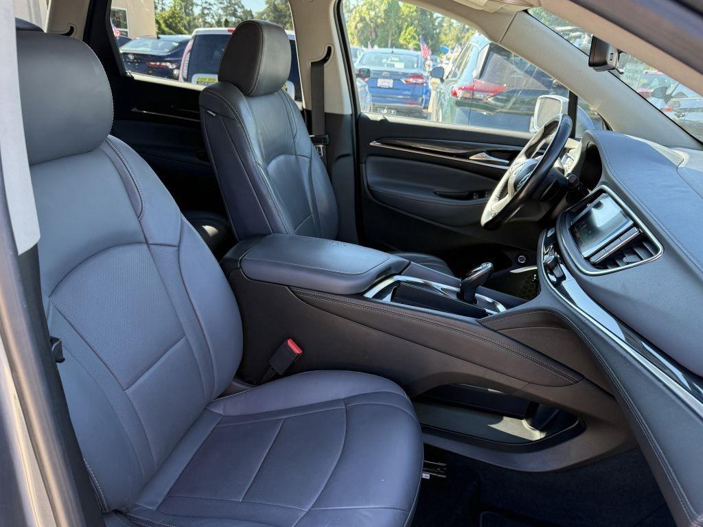 Buick Enclave  2018