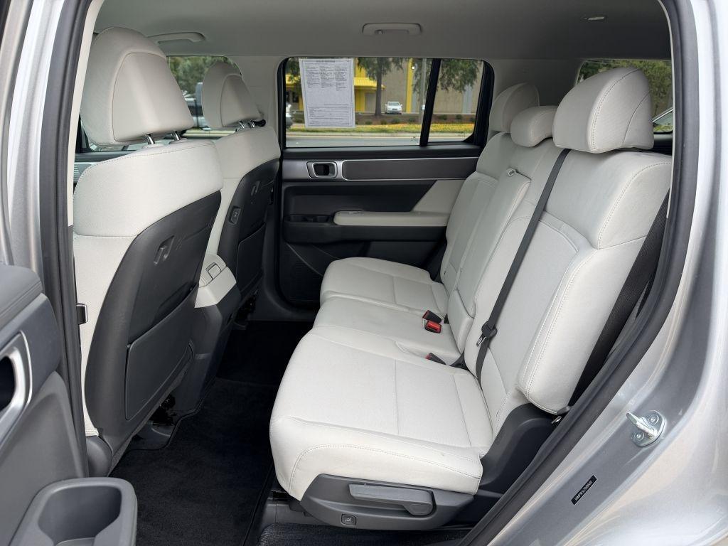 Hyundai Santa Fe  2025