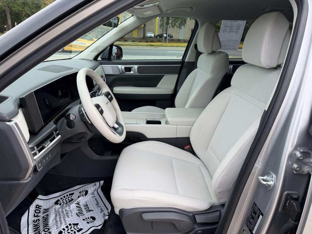 Hyundai Santa Fe  2025
