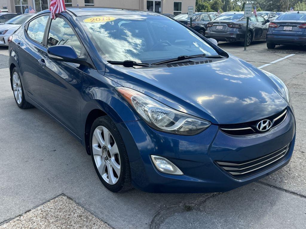 Hyundai Elantra  2013