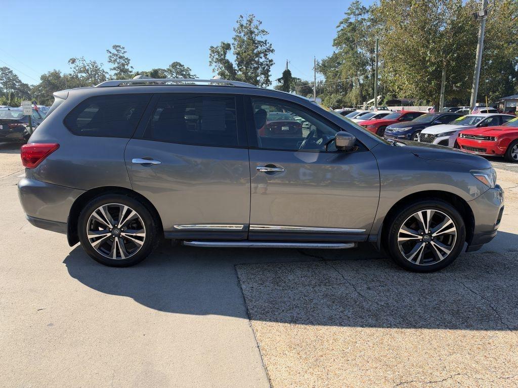 Nissan Pathfinder  2020
