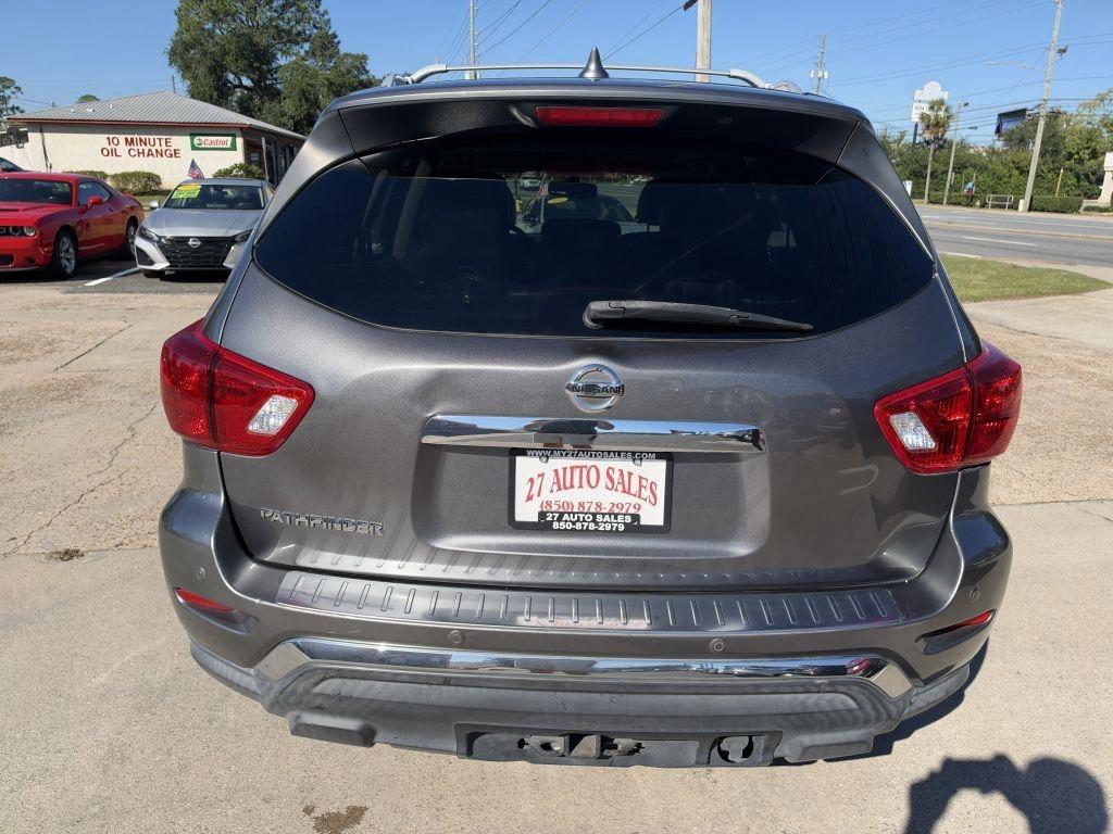 Nissan Pathfinder  2020