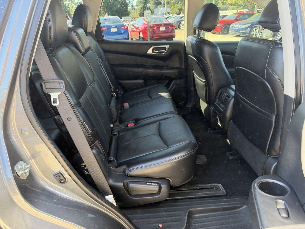 Nissan Pathfinder  2020
