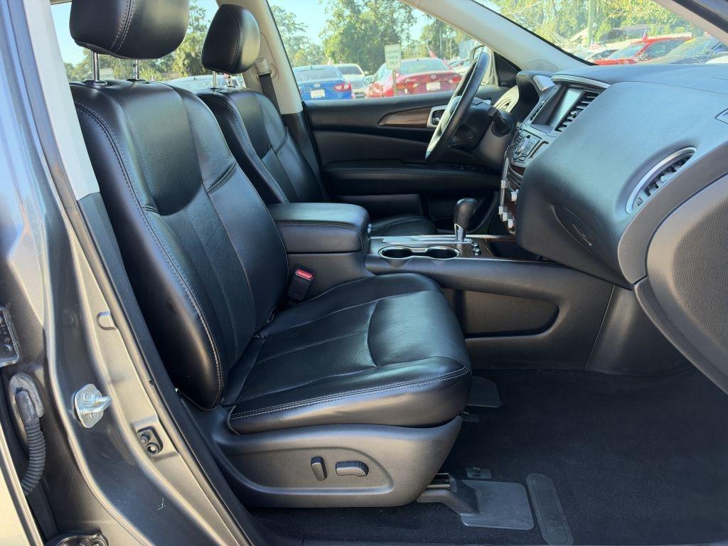Nissan Pathfinder  2020