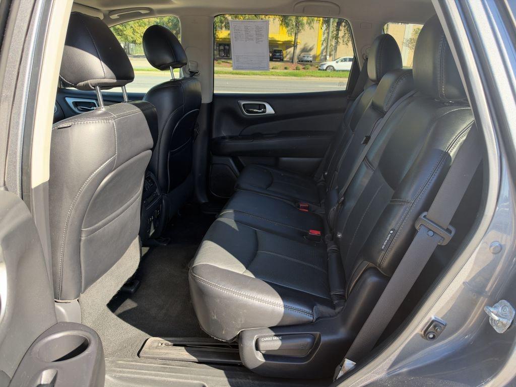 Nissan Pathfinder  2020