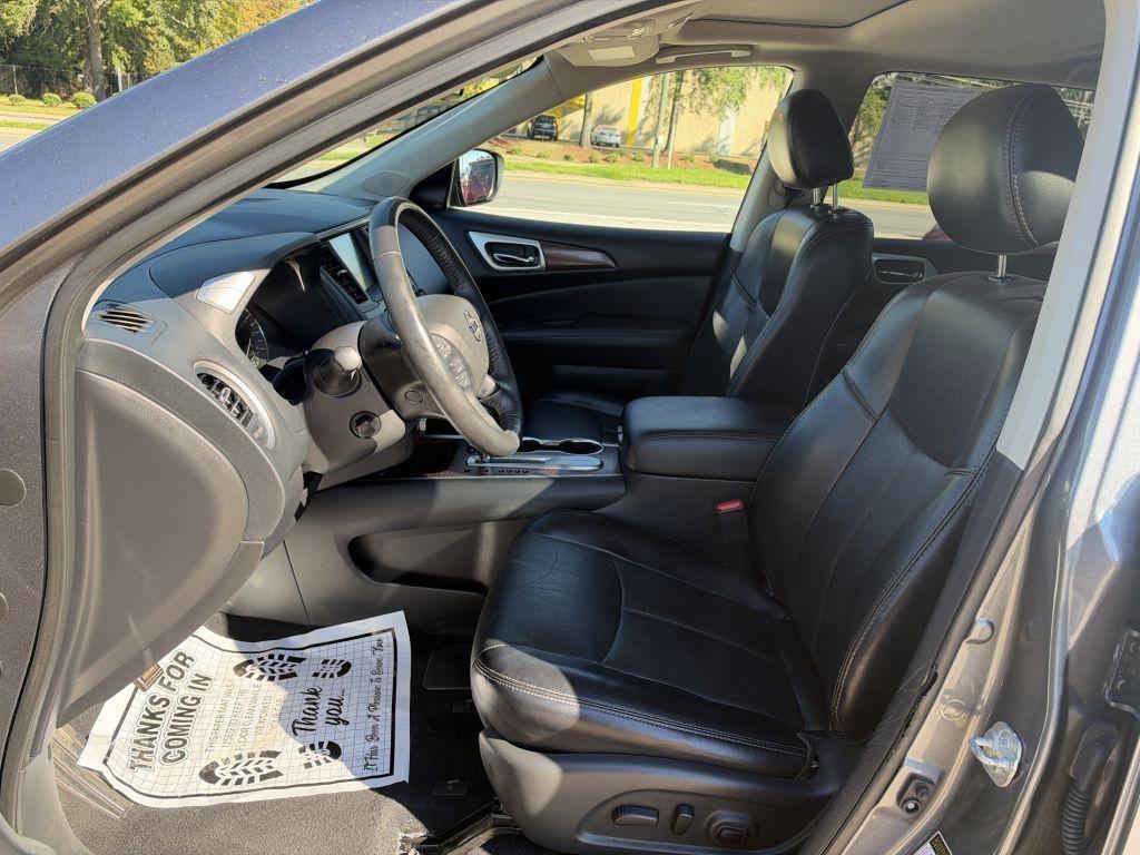 Nissan Pathfinder  2020