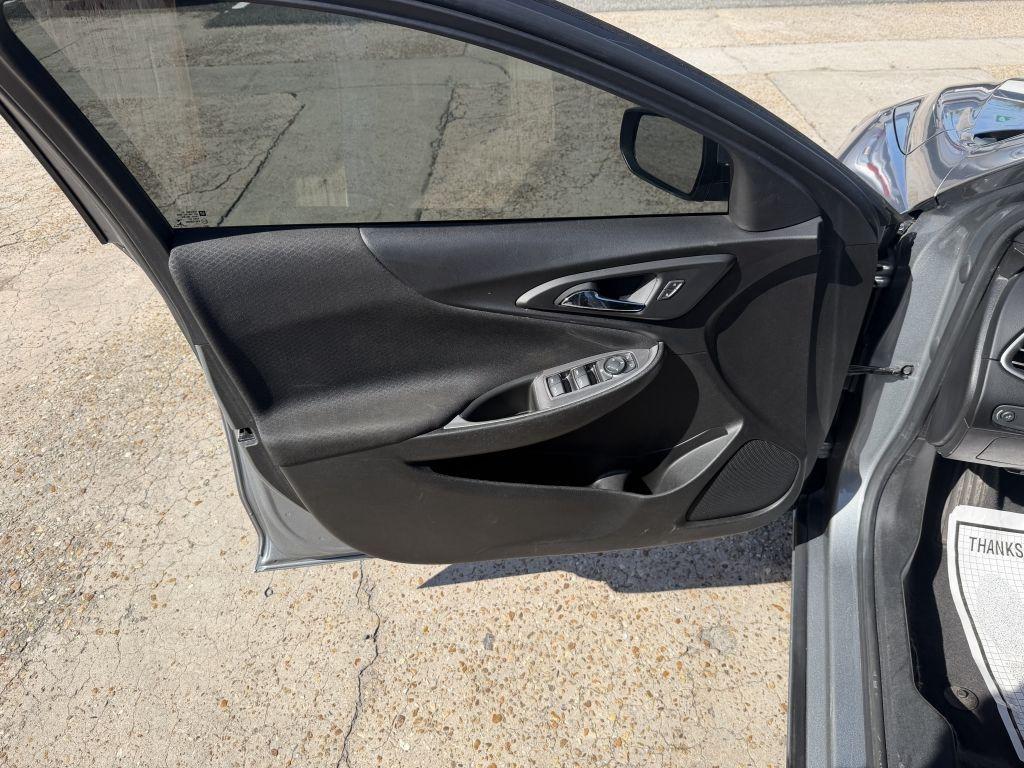 Chevrolet Malibu  2023