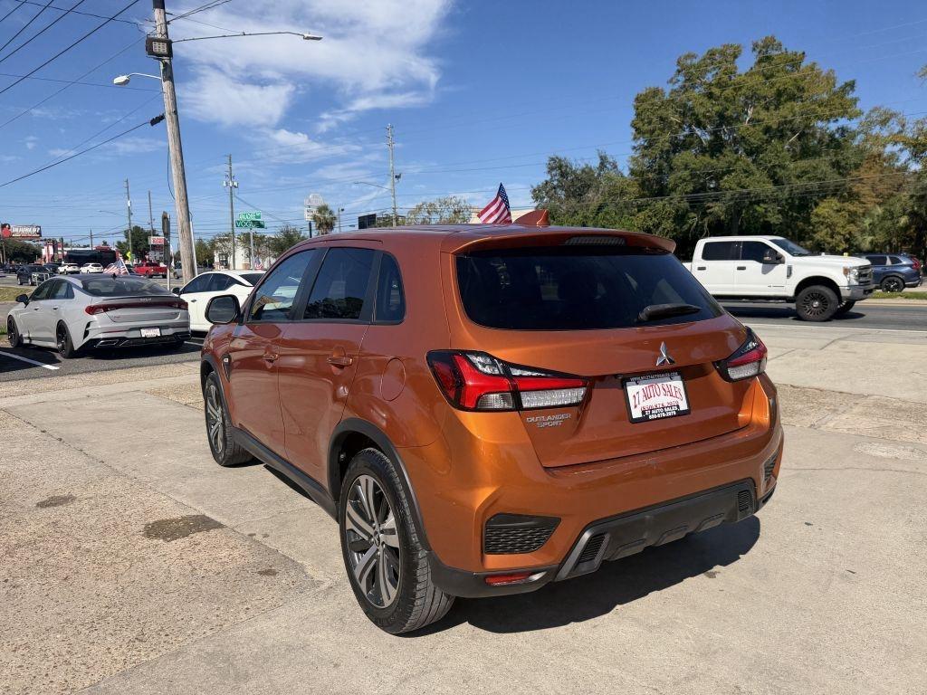 Mitsubishi Outlander Sport  2021