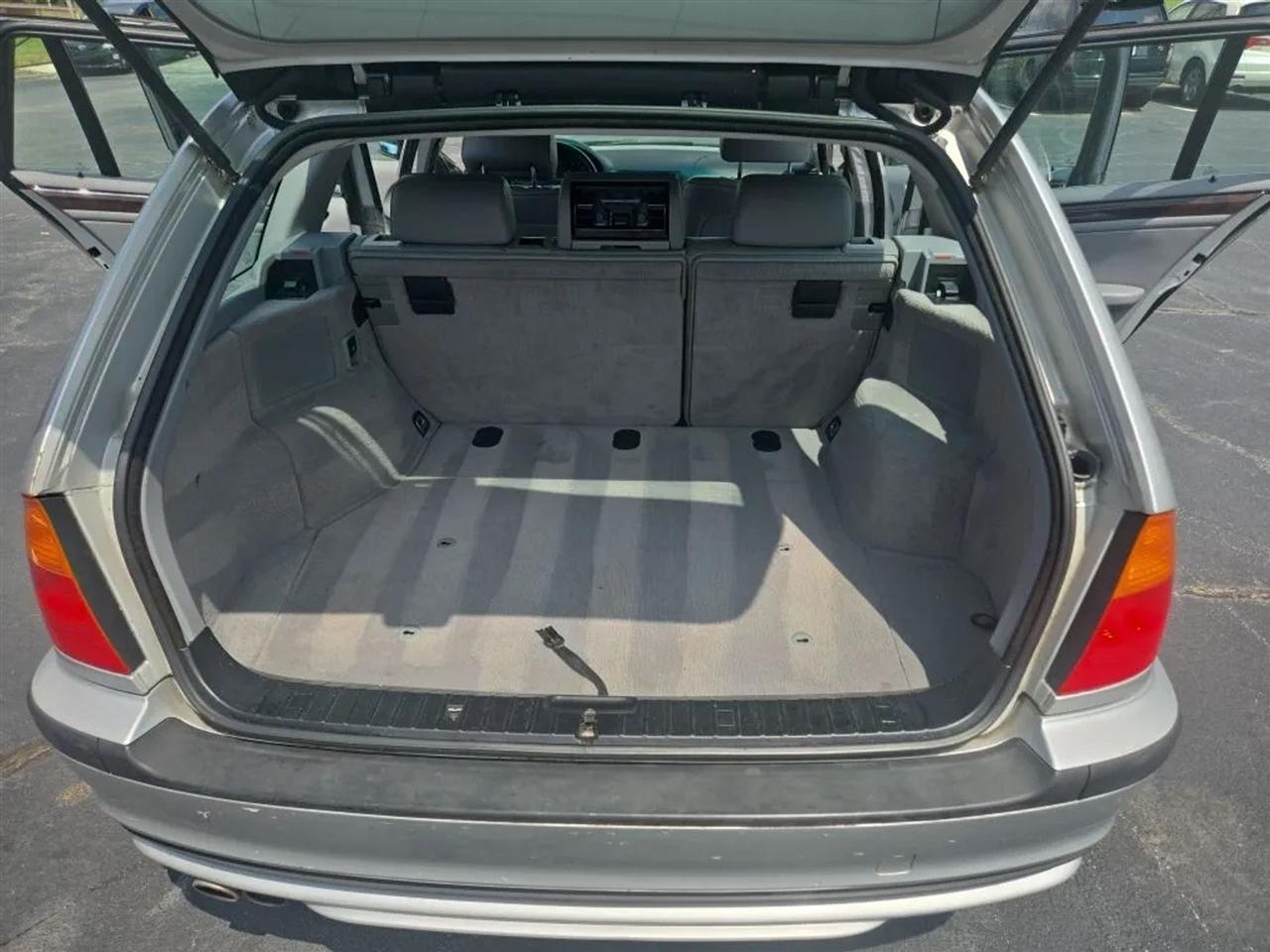 BMW 3-Series Sport Wagon  2002