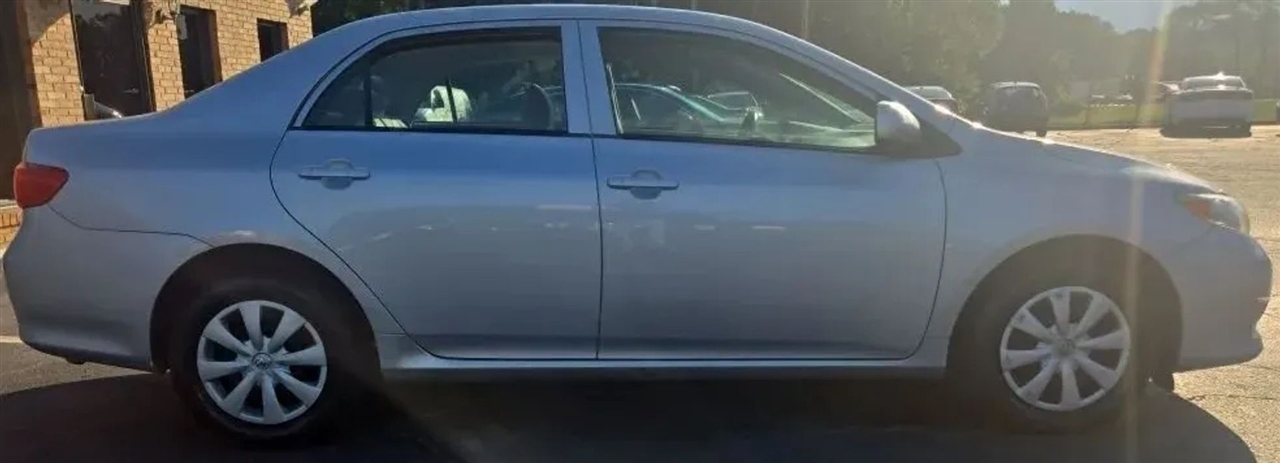 Toyota Corolla  2010