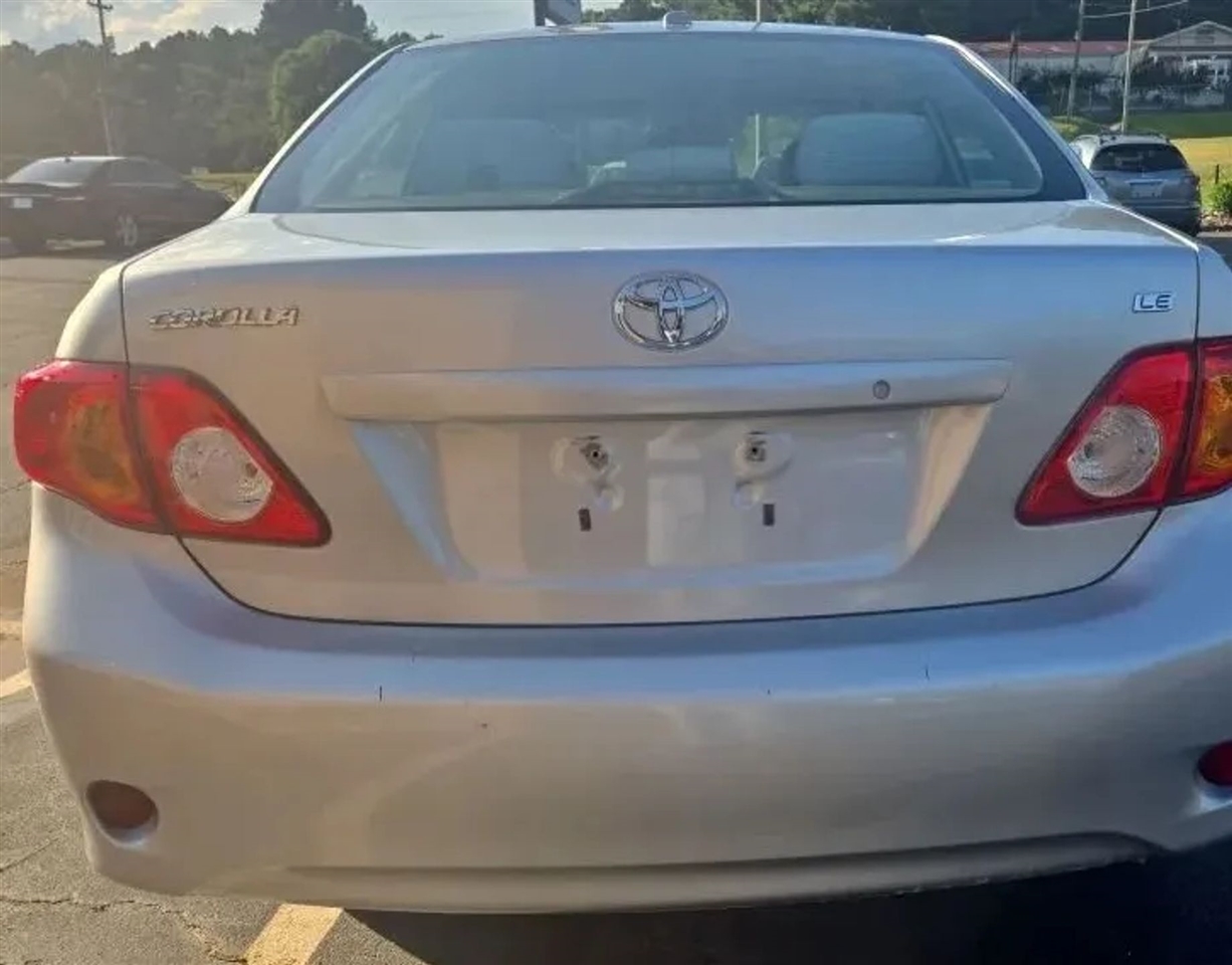 Toyota Corolla  2010