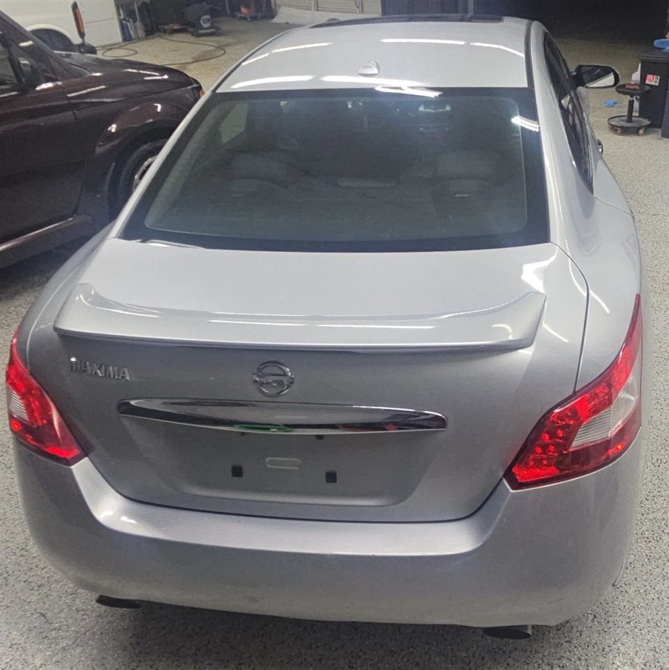 Nissan Maxima  2010