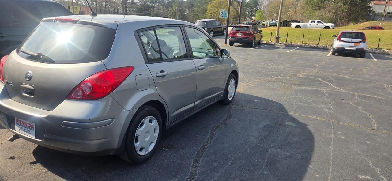 Nissan Versa  2008
