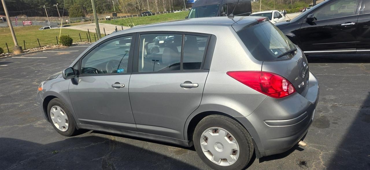 Nissan Versa  2008