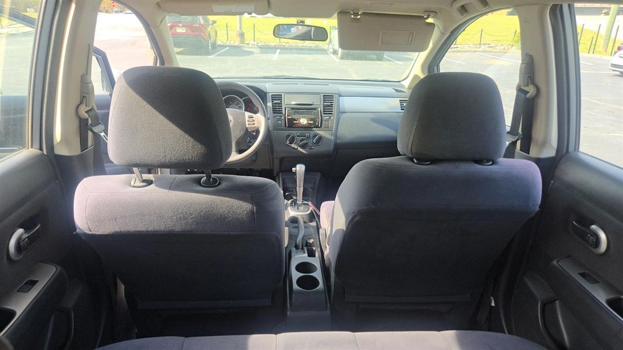 Nissan Versa  2008